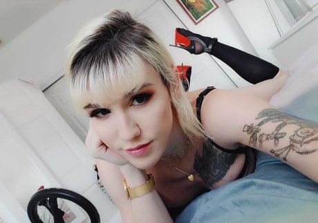 lenamoonxo model hübsche bilder