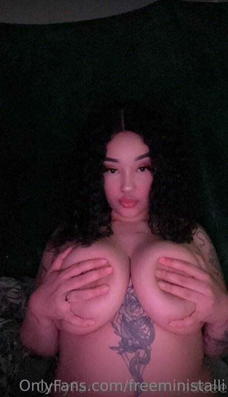 freeministalli model nette galerien