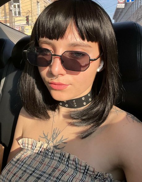 Malesia Baby erwachsene pornostar bild