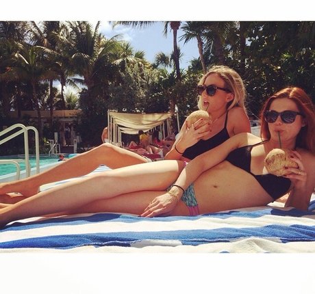 Bonnie Wright erotische exklusive fotos