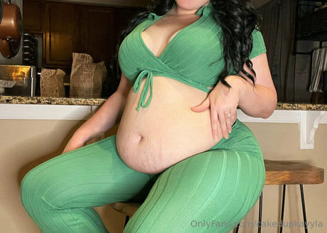 cakedupkayyla erwachsene nette fotos