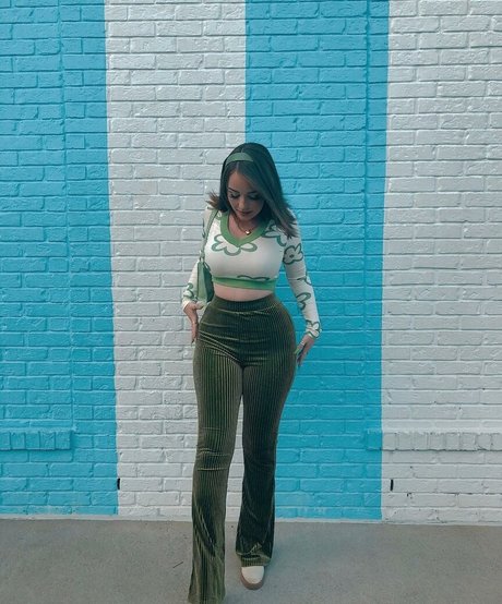 asiatische lesbische onlyfans erwachsene kostenlose archiv