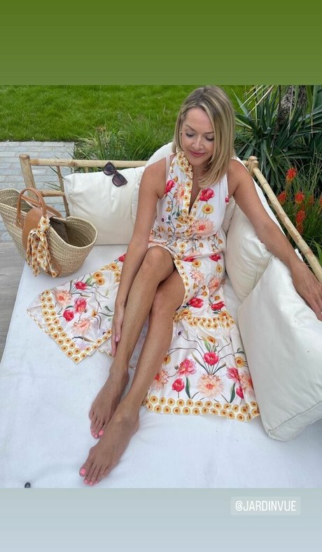 Mel Lowe hübsche nackt bilder