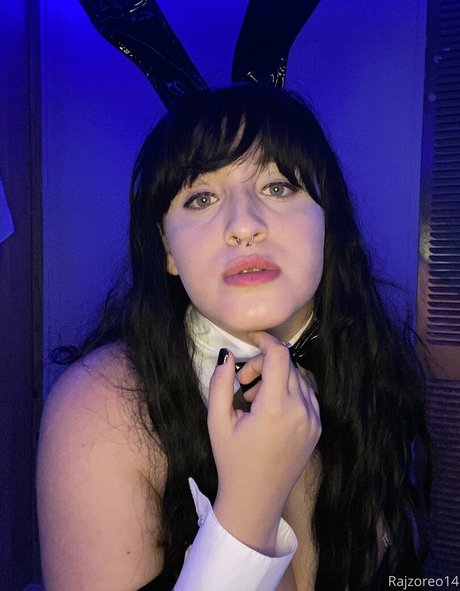 rajzoreo nackt schöne bild