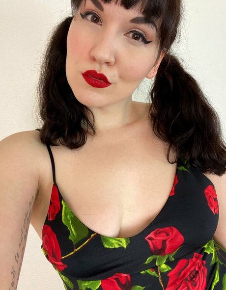 lunasapphire model sexy bild