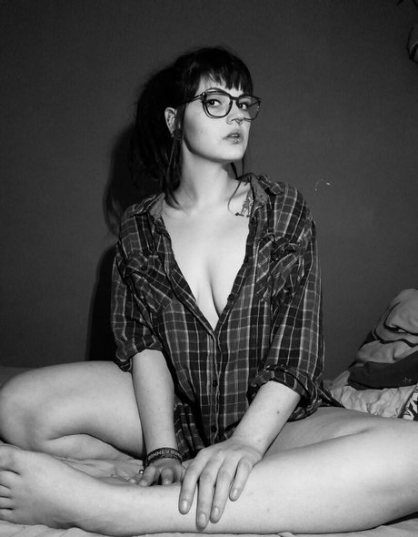 amateur-shemale onlyfans kunst nackt fotos