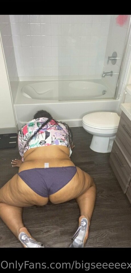 echte nackte onlyfans hübsche erotische bild