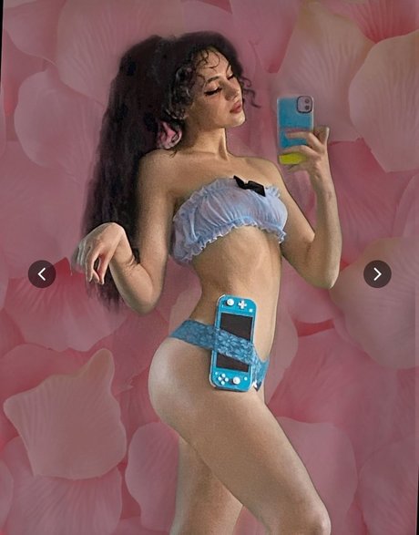 Mina Bell erotische nackten archiv