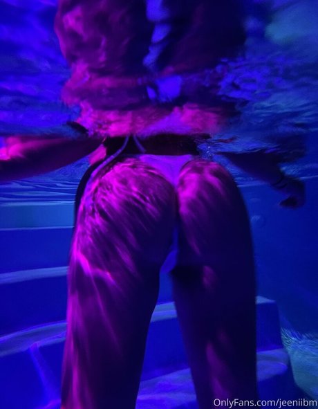 Jeeniibm hübsche exklusive foto