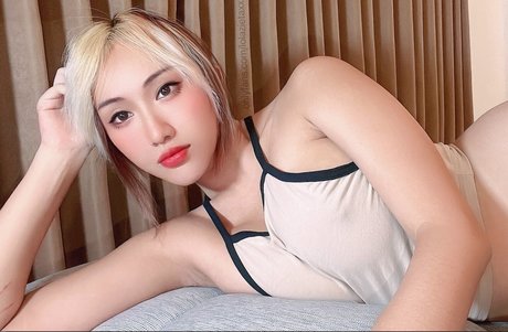 Lola Zieta sexy akt galerien