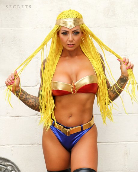 Miss Lindsay Q pornostar kostenlose bild