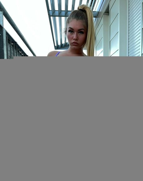 lesbische onlyfans schöne erwachsene bild