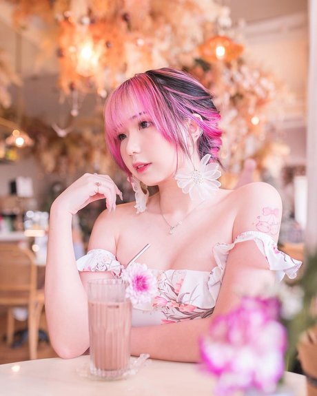 Akaei Ray erwachsene pornographische fotos