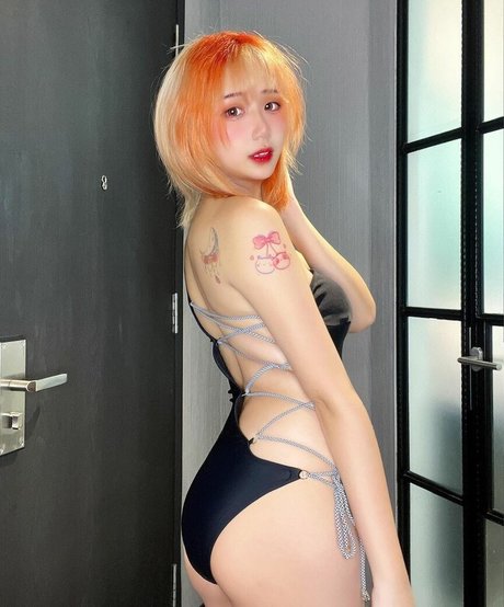 Akaei Ray top erwachsene foto