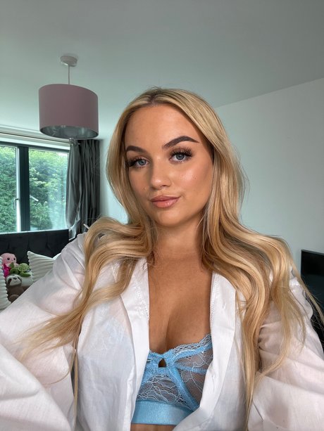 Luna Lotton sexy xxx galerie