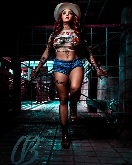 the conservative barbie hübsche sex foto