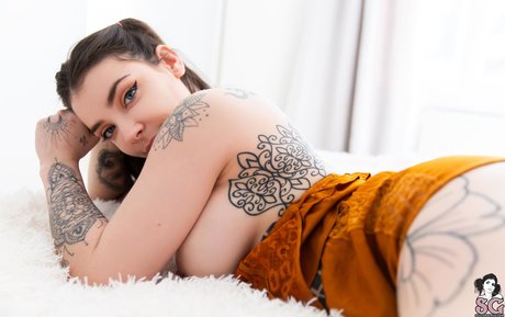 Pia Lora top nackt fotos