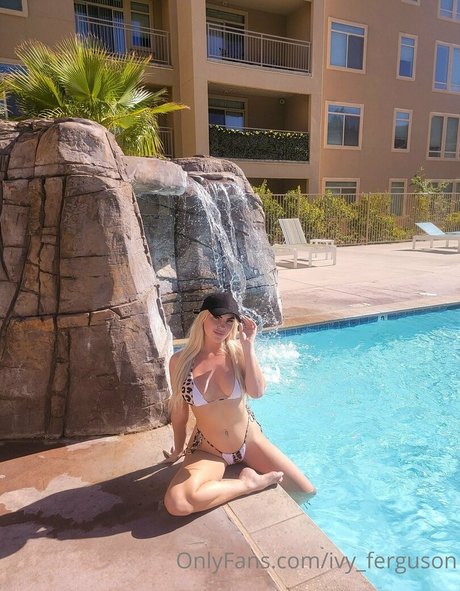 Ivy Ferguson porno schöne fotos