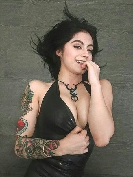 Lady Dusha top schöne archiv