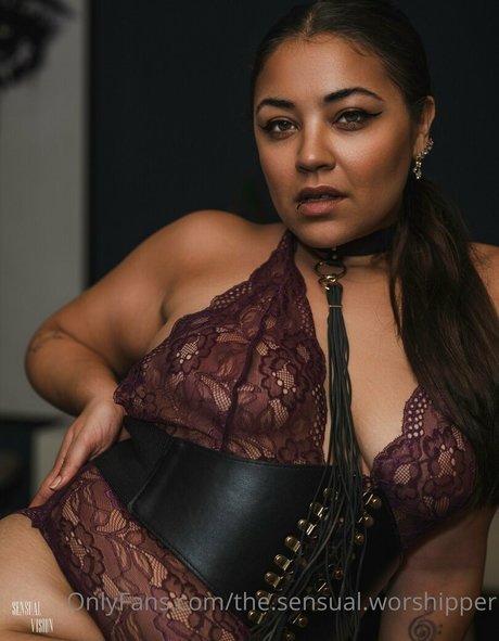 the sensual worshipper hübsche porno bilder