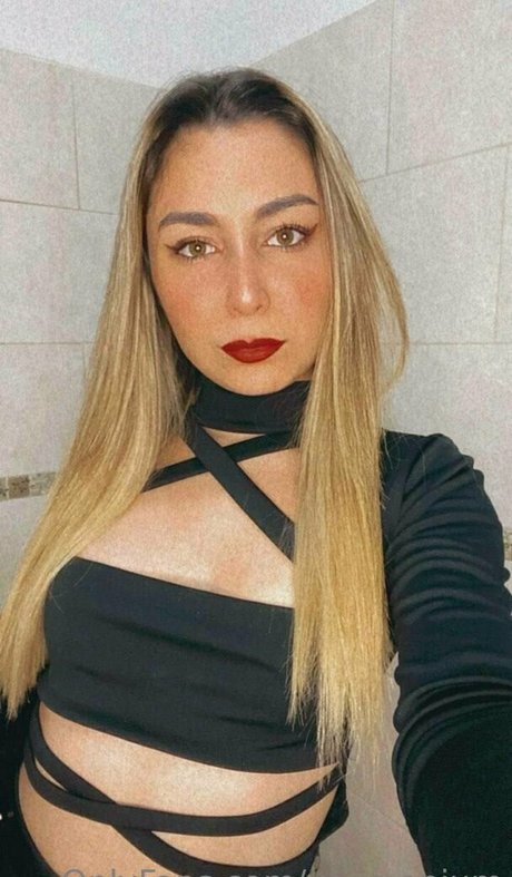 your opium top nackten bild