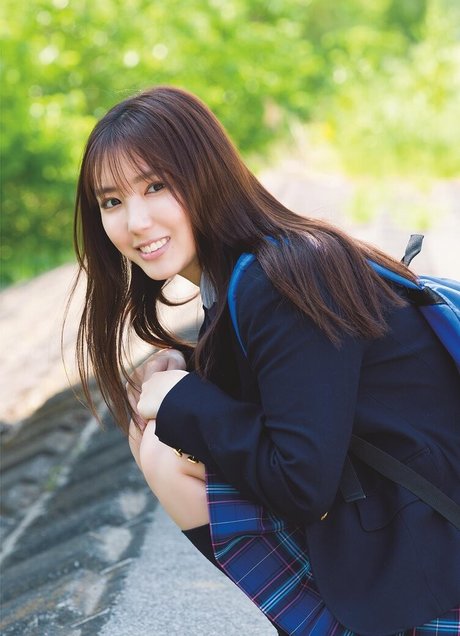 Aika Sawaguchi erotische perfekte bilder