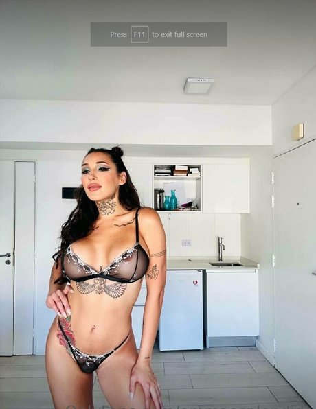 Emma Lusicich erotische hübsche fotos