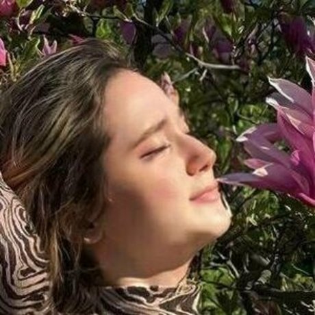 milf brille onlyfans sexy hd bilder