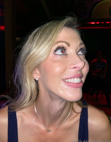 hollyhotwifevip sexy akt archiv