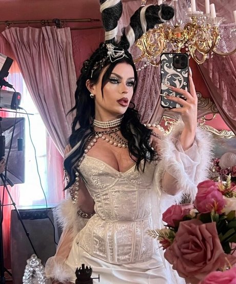 asiatischer dreier onlyfans hd exklusive foto