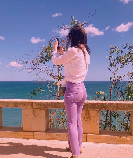 betrügende hotwife onlyfans heiße erotische bild