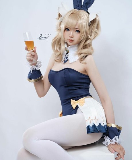 ZinieQ exklusive nette foto