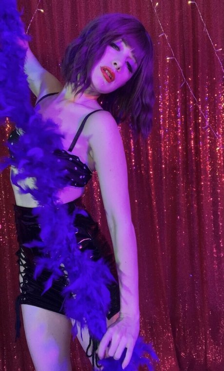 violet de beauvoir nackt perfekte archiv