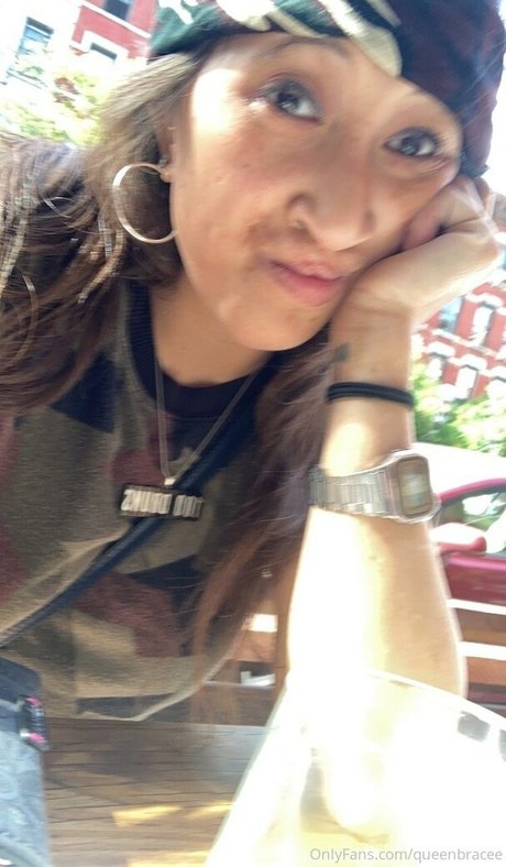 queenbracee freie nackten bild