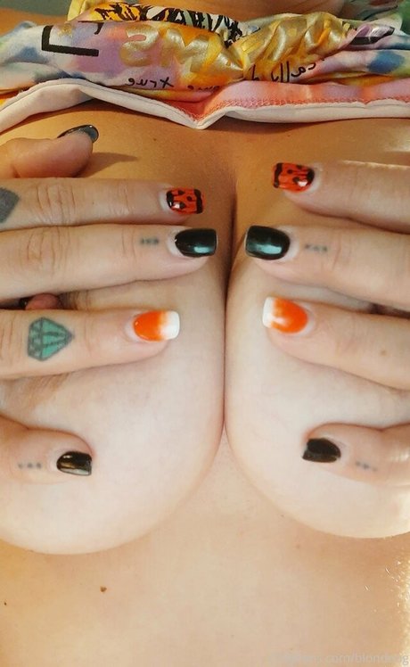 blondeog heiße exklusive galerien