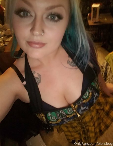 blondeog nackte bild