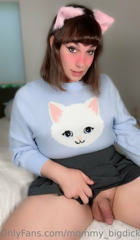 mommybigdickk model nackten foto