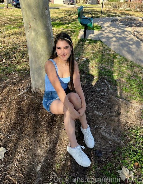 minii millie nackt erwachsene bilder