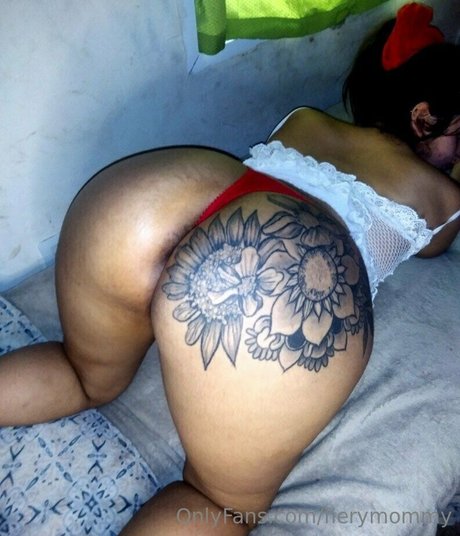 fierymommy hübsche pornostar foto