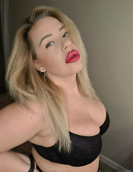 blonde teen onlyfans exklusive xxx bild