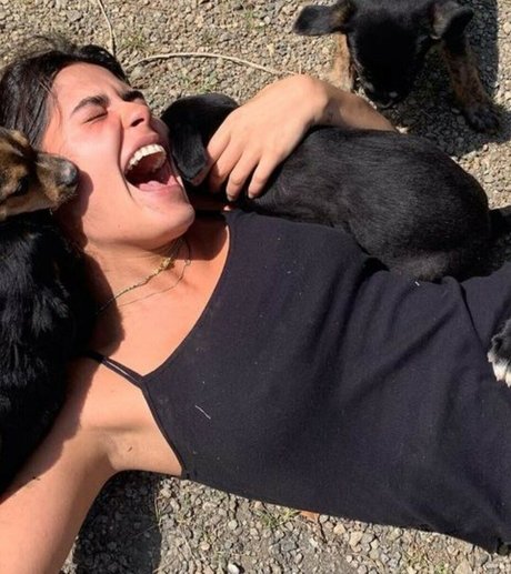 Julia Dalavia hübsche hd archiv