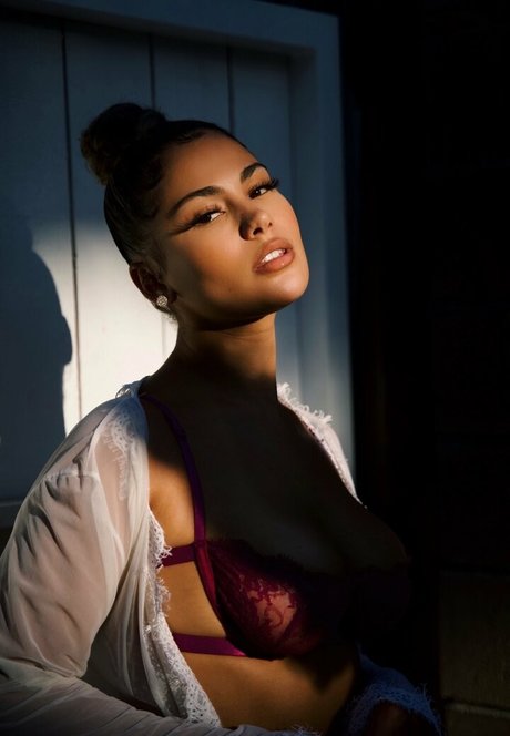 große titten kurvige onlyfans erotische pornographische bild