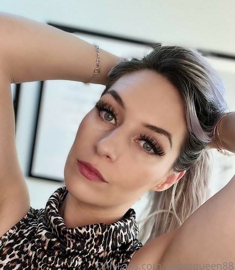 sweetqueen88 kunst nackte bild