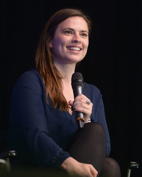 Hayley Atwell xxx top bilder