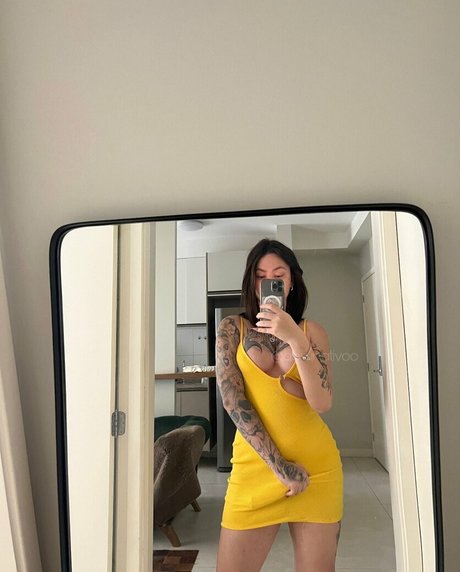 Bruna Tivo freie akt archiv