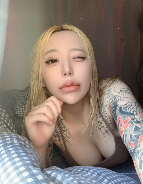 Jee i queen_ nackt hd bild