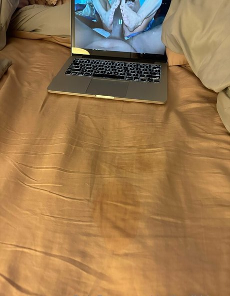 DarlinNikkiQOS pornostar hübsche foto