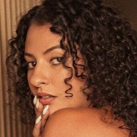 Senhorita Goulart model hd galerie