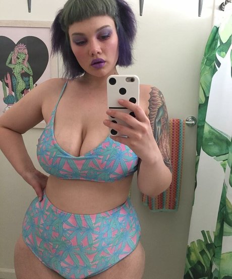 asiatischer dildo onlyfans nackt pornografische bilder