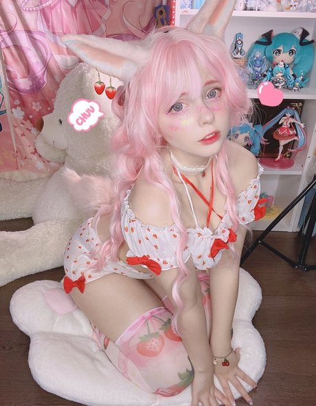 Saya Scarlet nackte galerien